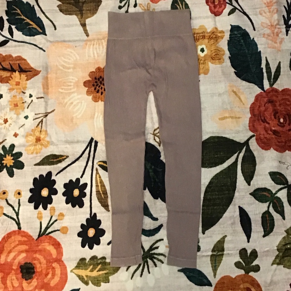 Aura Ribbed Leggings S/M in Taupe pinkish